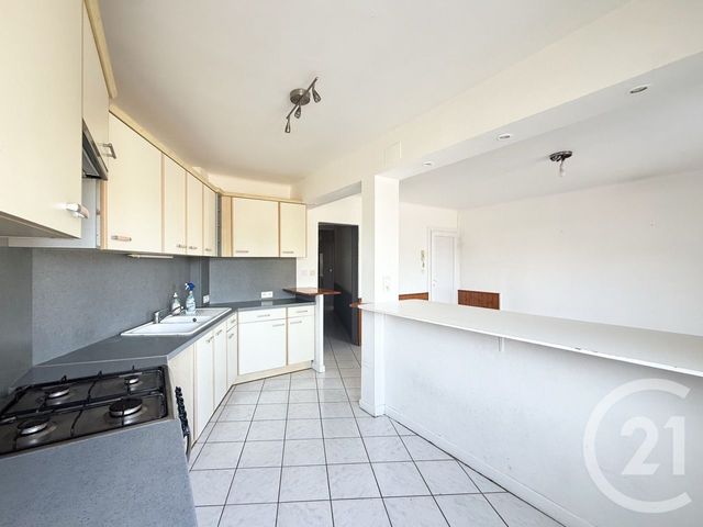 Appartement T3 à vendre - 3 pièces - 57.9 m2 - VANNES - 56 - BRETAGNE - Century 21 Agence De La Madeleine