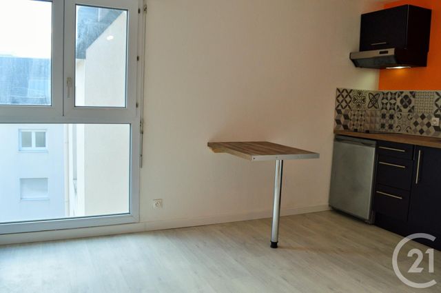 Afficher la photo en grand Appartement T1 à vendre - 1 pièce - 16.93 m2 - VANNES - 56 - BRETAGNE - Century 21 Agence De La Madeleine