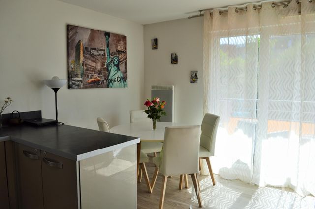 Appartement F3 à vendre - 3 pièces - 61.78 m2 - PLESCOP - 56 - BRETAGNE - Century 21 Agence De La Madeleine Appartement F3 à vendre - 3 pièces - 61.78 m2 - PLESCOP - 56 - BRETAGNE - Century 21 Agence De La Madeleine