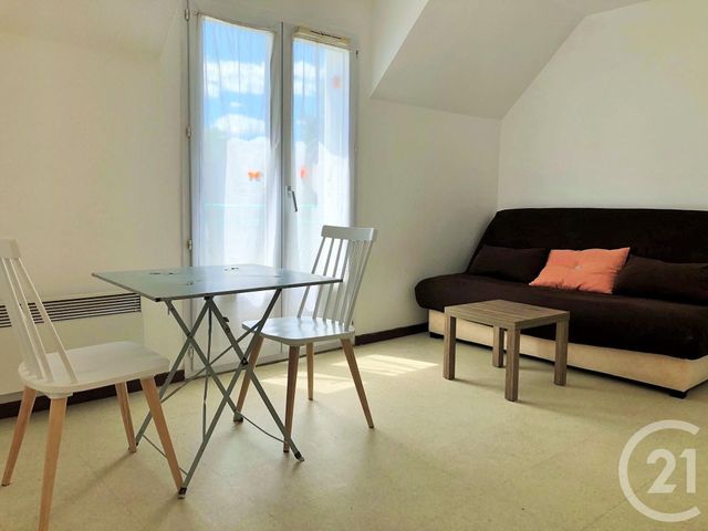 Studio à vendre - 1 pièce - 18.0 m2 - VANNES - 56 - BRETAGNE - Century 21 Agence De La Madeleine Studio à vendre - 1 pièce - 18.0 m2 - VANNES - 56 - BRETAGNE - Century 21 Agence De La Madeleine