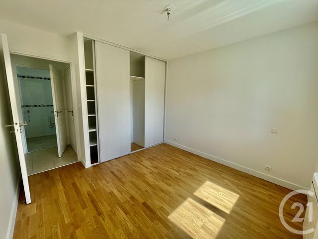 Appartement T4 à vendre - 4 pièces - 79.69 m2 - VANNES - 56 - BRETAGNE - Century 21 Agence De La Madeleine