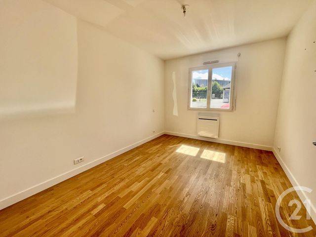 Appartement T4 à vendre - 4 pièces - 79.69 m2 - VANNES - 56 - BRETAGNE - Century 21 Agence De La Madeleine
