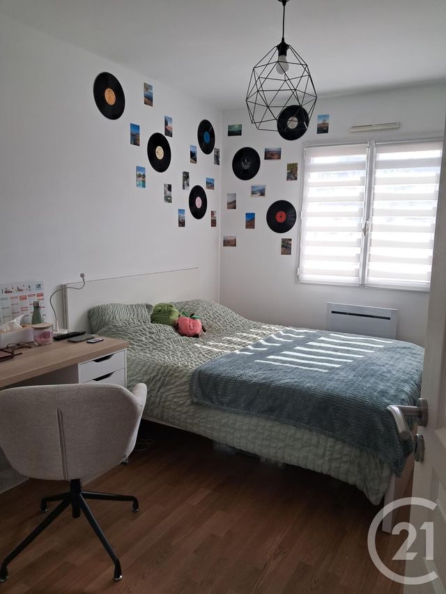 Appartement T4 à vendre - 4 pièces - 79.69 m2 - VANNES - 56 - BRETAGNE - Century 21 Agence De La Madeleine