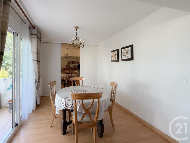 Appartement T4 à vendre - 4 pièces - 81.37 m2 - VANNES - 56 - BRETAGNE - Century 21 Agence De La Madeleine