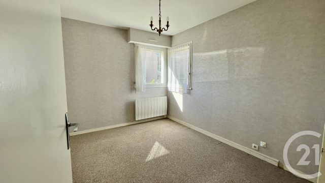 Afficher la photo en grand Appartement T3 à vendre - 3 pièces - 64.07 m2 - VANNES - 56 - BRETAGNE - Century 21 Agence De La Madeleine