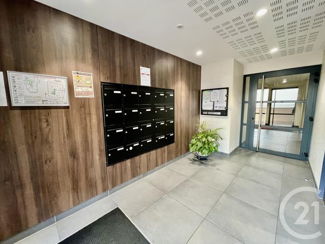 Appartement T2 à vendre - 2 pièces - 43.68 m2 - VANNES - 56 - BRETAGNE - Century 21 Agence De La Madeleine