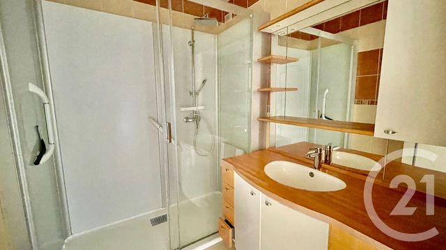 Appartement F5 à vendre - 5 pièces - 106.0 m2 - VANNES - 56 - BRETAGNE - Century 21 Agence De La Madeleine