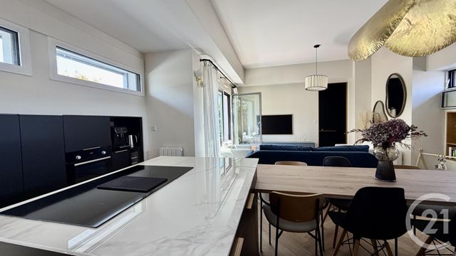 Appartement T4 à vendre - 4 pièces - 86.9 m2 - VANNES - 56 - BRETAGNE - Century 21 Agence De La Madeleine