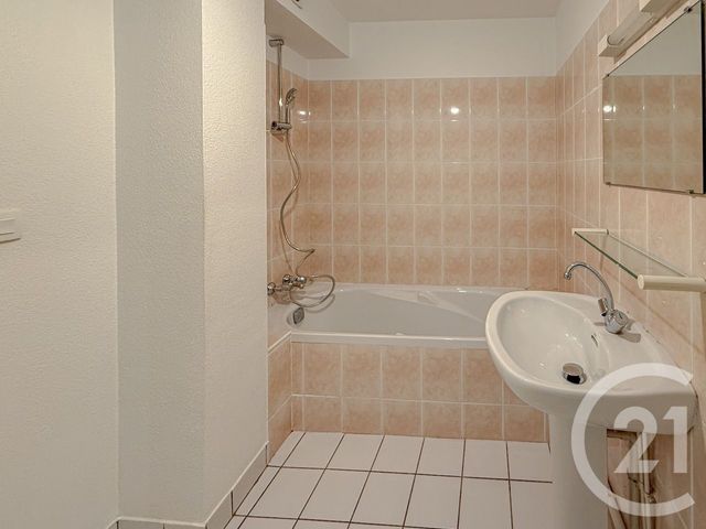 Appartement T3 à vendre - 3 pièces - 69.05 m2 - VANNES - 56 - BRETAGNE - Century 21 Agence De La Madeleine