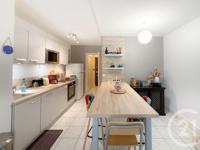 Appartement F2 à vendre - 2 pièces - 45.6 m2 - VANNES - 56 - BRETAGNE - Century 21 Agence De La Madeleine