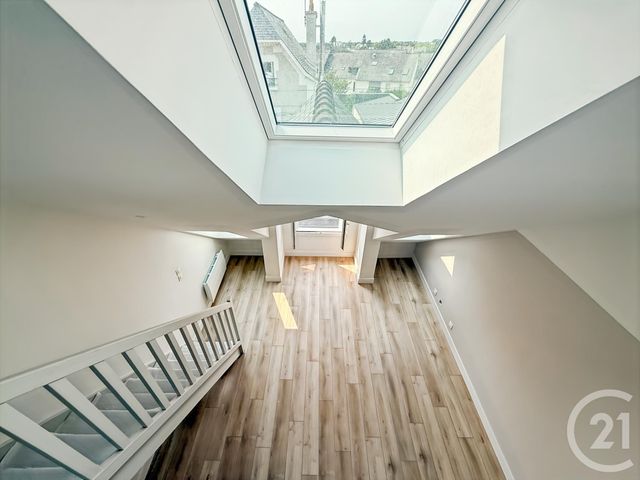 Appartement Duplex à vendre - 3 pièces - 42.07 m2 - VANNES - 56 - BRETAGNE - Century 21 Agence De La Madeleine