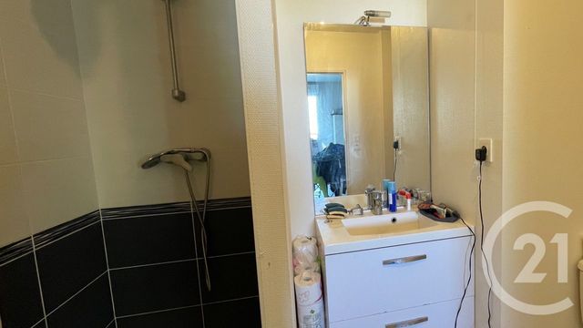 Appartement F2 à vendre - 2 pièces - 40.9 m2 - VANNES - 56 - BRETAGNE - Century 21 Agence De La Madeleine