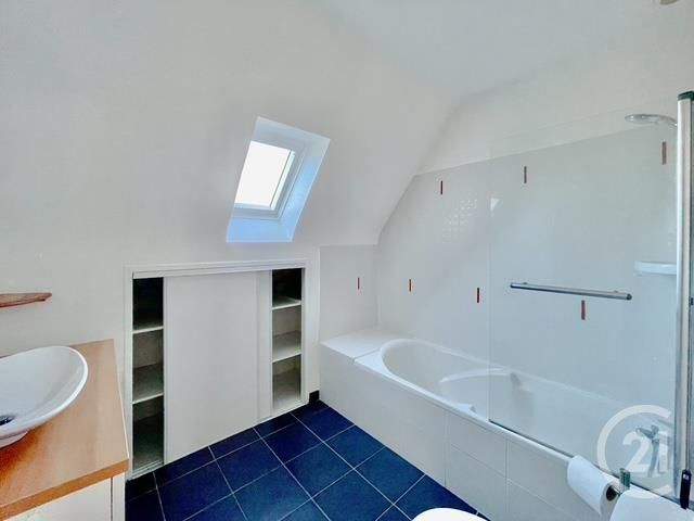 maison à vendre - 6 pièces - 125.36 m2 - MONTERBLANC - 56 - BRETAGNE - Century 21 Agence De La Madeleine