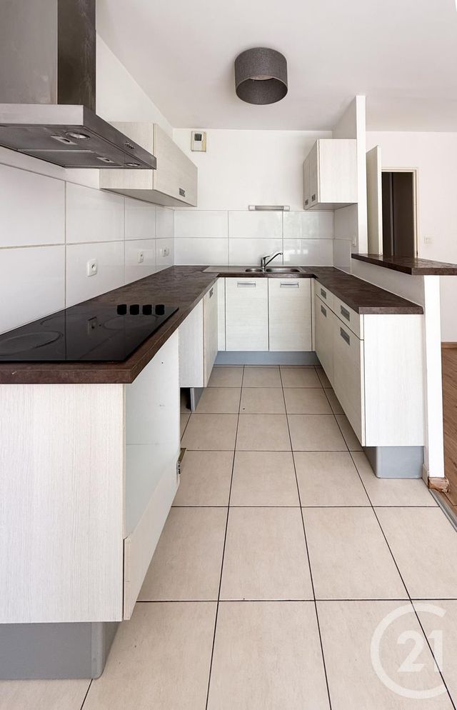 Appartement à vendre - 4 pièces - 75.36 m2 - VANNES - 56 - BRETAGNE - Century 21 Agence De La Madeleine