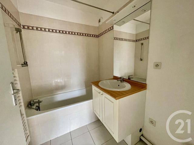 Appartement T2 à vendre - 2 pièces - 34.8 m2 - VANNES - 56 - BRETAGNE - Century 21 Agence De La Madeleine