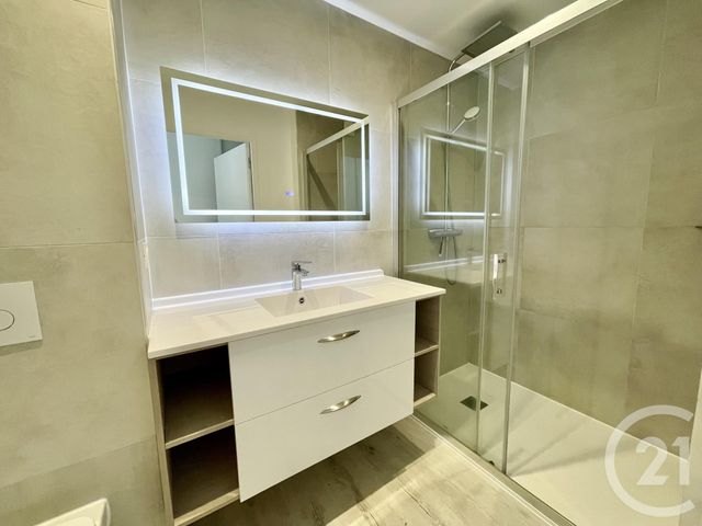 Appartement T2 à vendre - 2 pièces - 37.52 m2 - VANNES - 56 - BRETAGNE - Century 21 Agence De La Madeleine