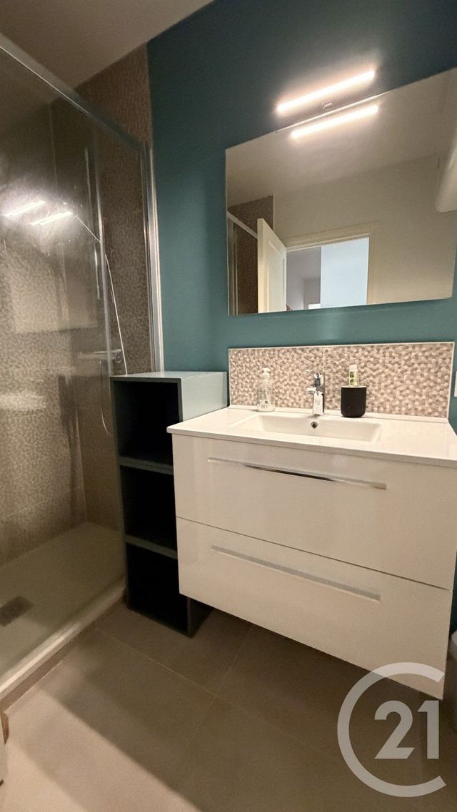 Appartement F3 à vendre - 3 pièces - 59.17 m2 - VANNES - 56 - BRETAGNE - Century 21 Agence De La Madeleine