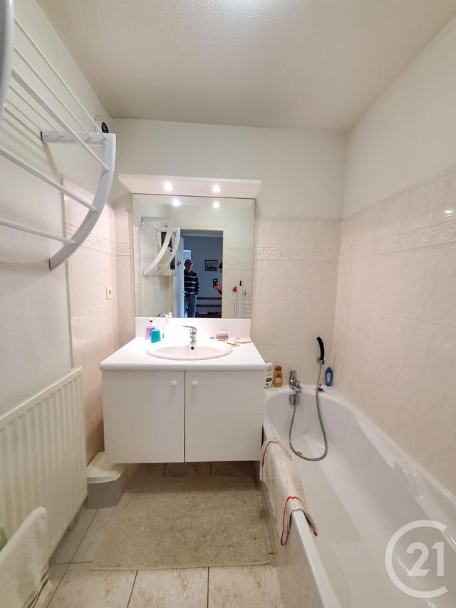 Appartement F3 à vendre - 4 pièces - 81.57 m2 - VANNES - 56 - BRETAGNE - Century 21 Agence De La Madeleine