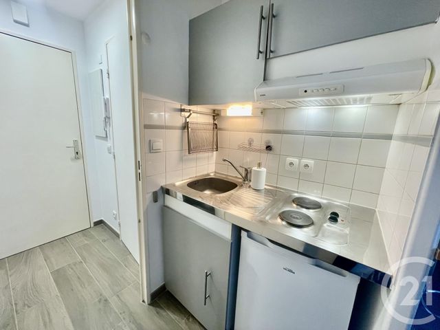 Appartement Studio à vendre - 1 pièce - 19.05 m2 - VANNES - 56 - BRETAGNE - Century 21 Agence De La Madeleine
