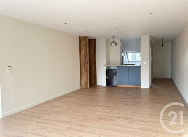 Appartement à vendre - 3 pièces - 62.3 m2 - VANNES - 56 - BRETAGNE - Century 21 Agence De La Madeleine