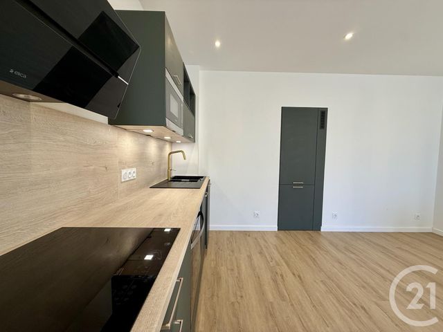 Appartement T2 à vendre - 2 pièces - 45.0 m2 - VANNES - 56 - BRETAGNE - Century 21 Agence De La Madeleine