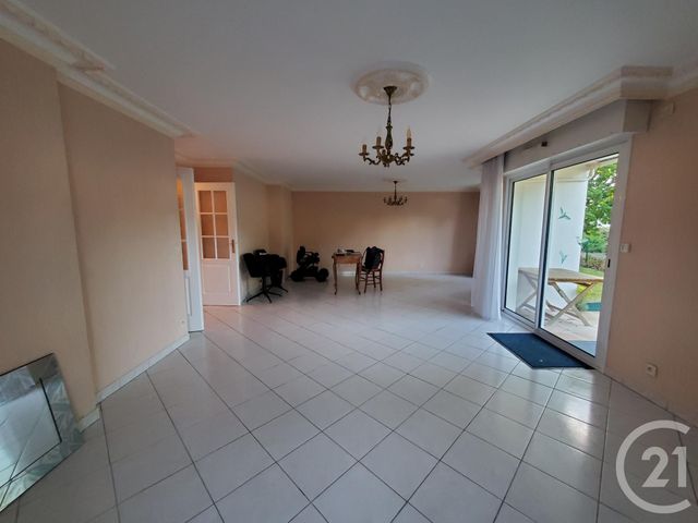 Appartement à vendre - 4 pièces - 108.07 m2 - VANNES - 56 - BRETAGNE - Century 21 Agence De La Madeleine