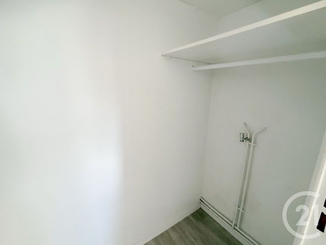 Appartement Studio à vendre - 1 pièce - 20.67 m2 - VANNES - 56 - BRETAGNE - Century 21 Agence De La Madeleine
