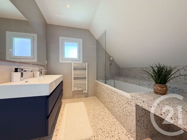 maison à vendre - 6 pièces - 161.0 m2 - PLESCOP - 56 - BRETAGNE - Century 21 Agence De La Madeleine