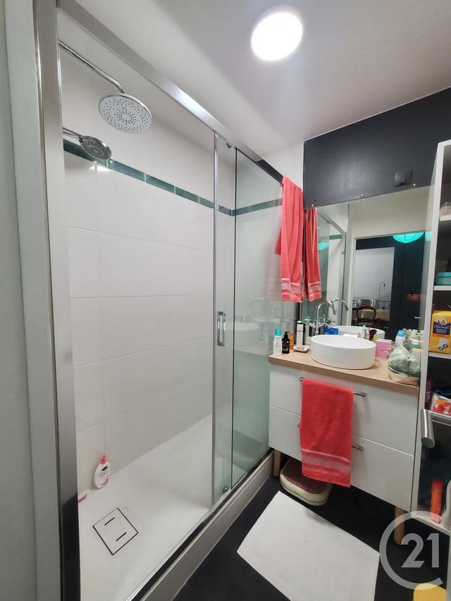 Appartement à vendre - 2 pièces - 43.32 m2 - VANNES - 56 - BRETAGNE - Century 21 Agence De La Madeleine