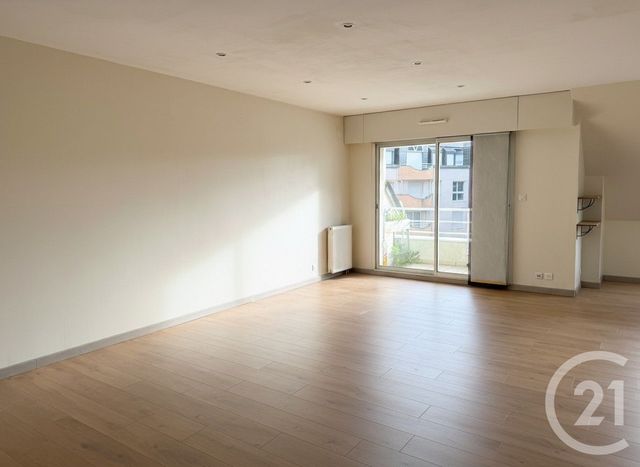Appartement à vendre - 3 pièces - 62.3 m2 - VANNES - 56 - BRETAGNE - Century 21 Agence De La Madeleine