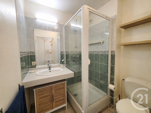Appartement Studio à vendre - 1 pièce - 24.15 m2 - VANNES - 56 - BRETAGNE - Century 21 Agence De La Madeleine