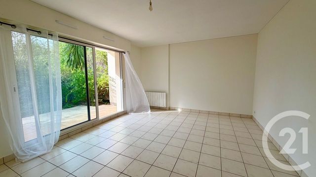 Appartement F2 à vendre - 2 pièces - 45.0 m2 - PLESCOP - 56 - BRETAGNE - Century 21 Agence De La Madeleine