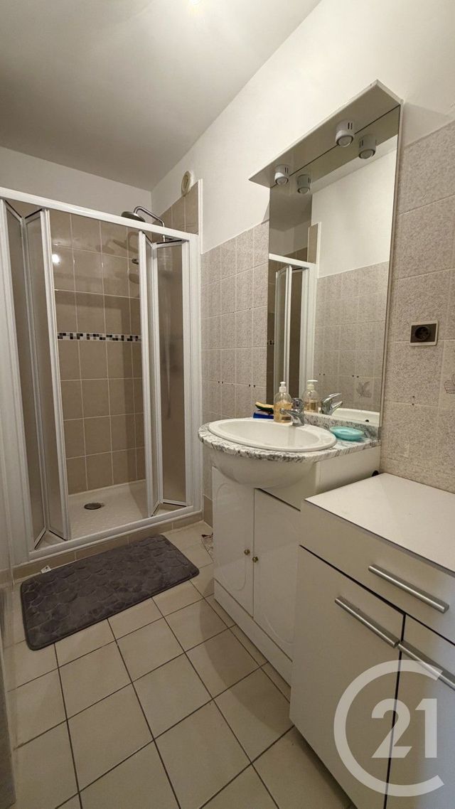 Appartement T3 à vendre - 3 pièces - 60.91 m2 - VANNES - 56 - BRETAGNE - Century 21 Agence De La Madeleine